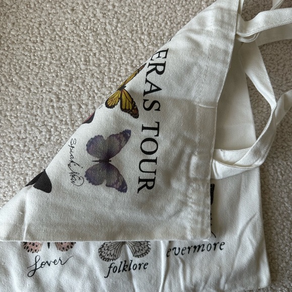 Taylor Swift Eras Tour | Tote Bag - Picture 4 of 5